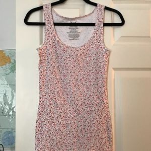 Faded Glory Must-Have Tank NWOT